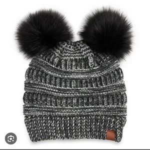 Women’s/ Junior’s Knitted Double Pom Pom Beanie OSFA
